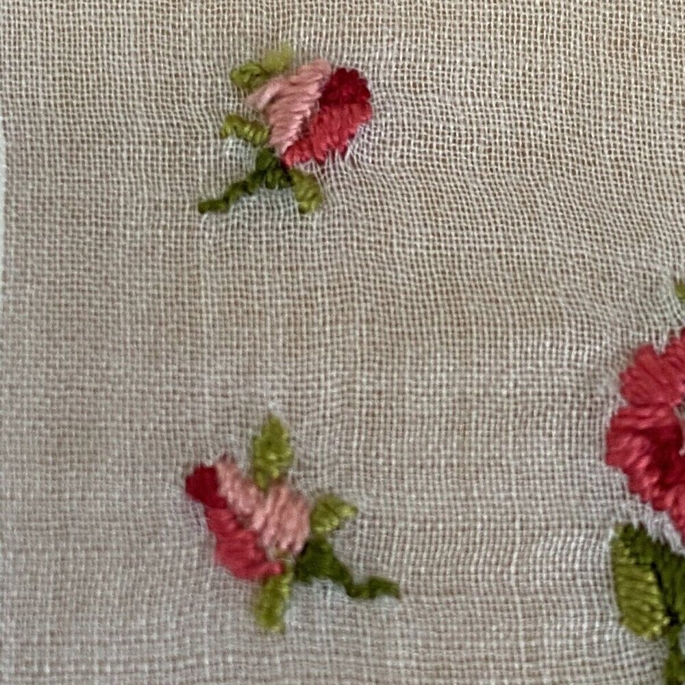 Vintage Mid Century Cotton Embroidered Red Roses Scarf Handkerchief‎ 11" Square - Picture 8 of 16